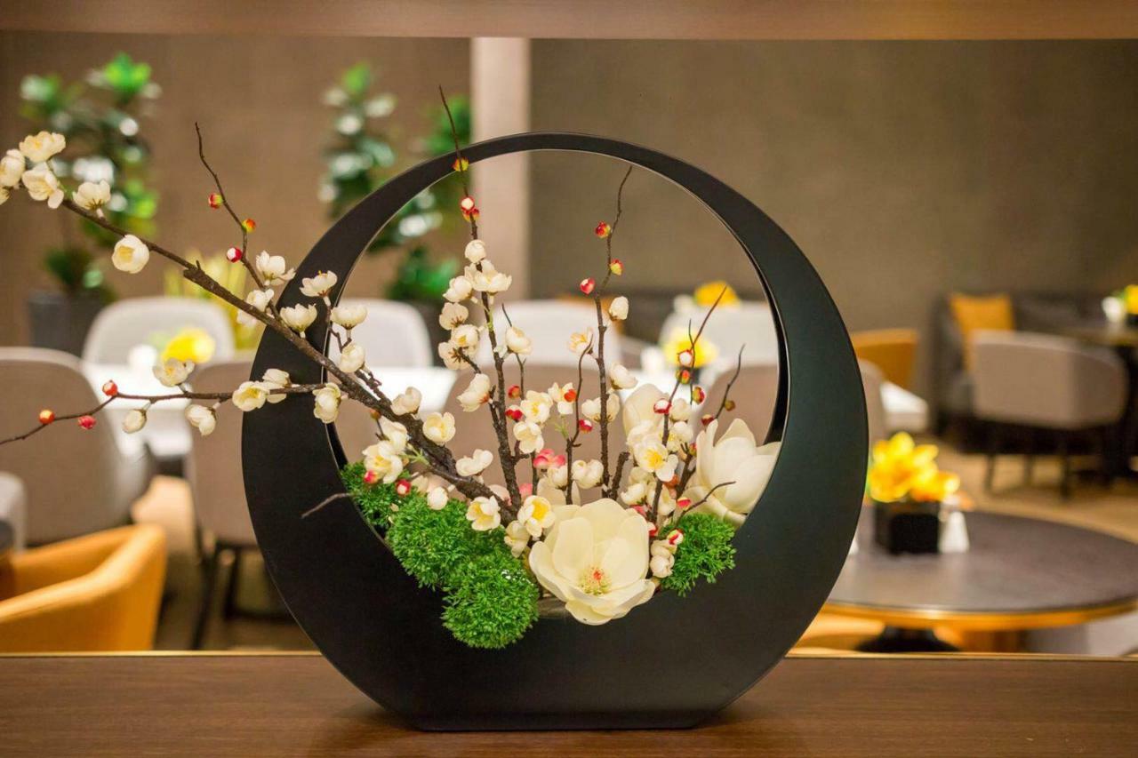 Yitel Premium Hotel Shanghai Exterior photo